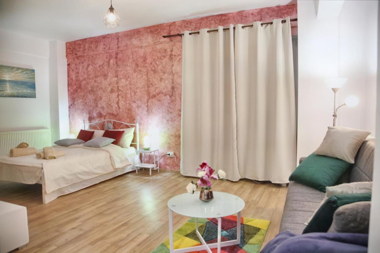 Luxury Downtown Apartment Cluj-Napoca Esterno foto